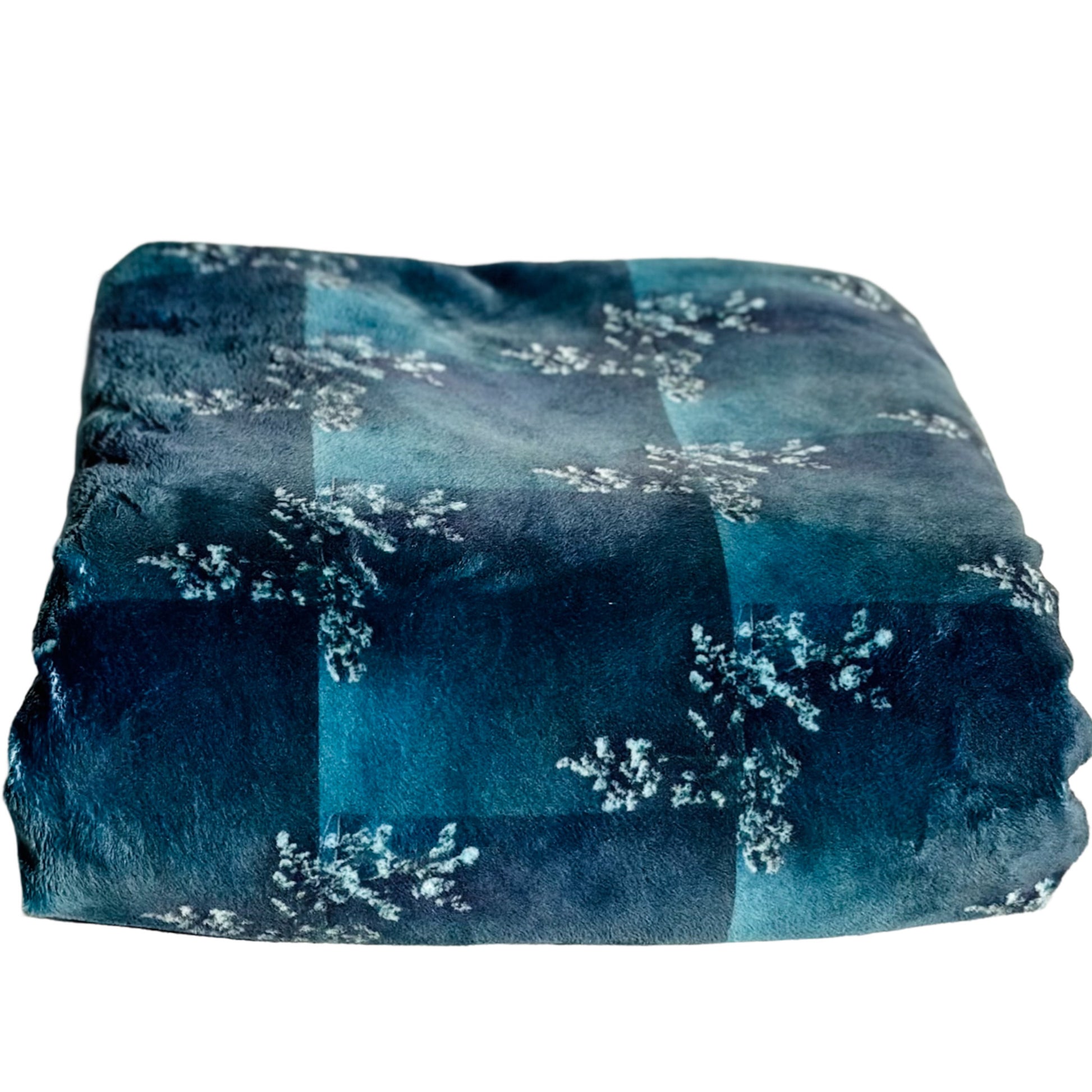 Teal Velvet Throw. Soft velvet front, Sherpa fleece backing. Soft armchair blanket. 