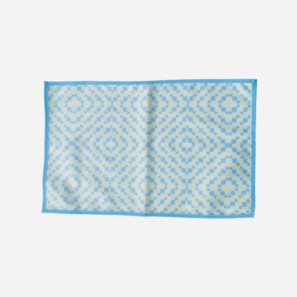 Yellow and blue diamond towel set